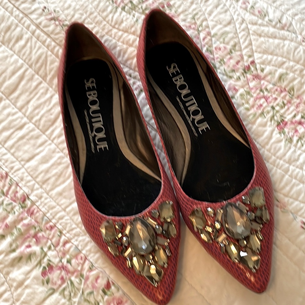 Sam Edelman red “snakeskin” jeweled flats/slight heel